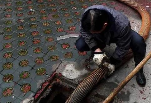 高阳高压清洗管道公司分享下为什么要高压清洗板换